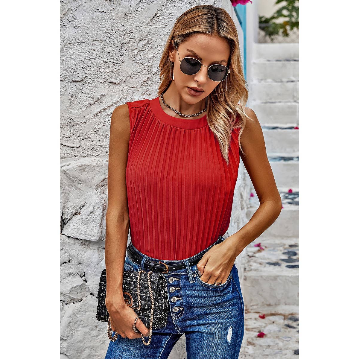 Sleeveless Pleated Round Neck Loose Fit Top