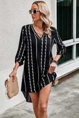 Graphic Strip Color Clock Loose Fit V Neck Dress